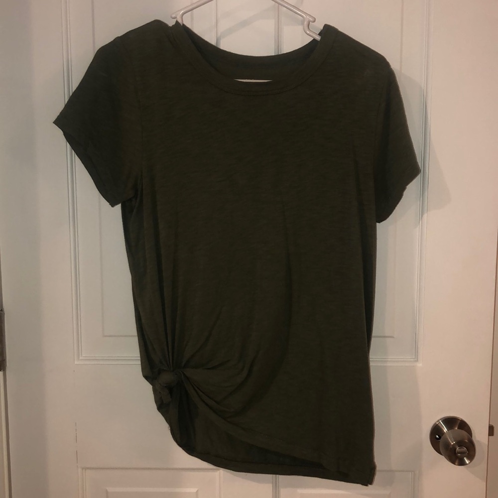 Super cute and comfy aerie shirt!!